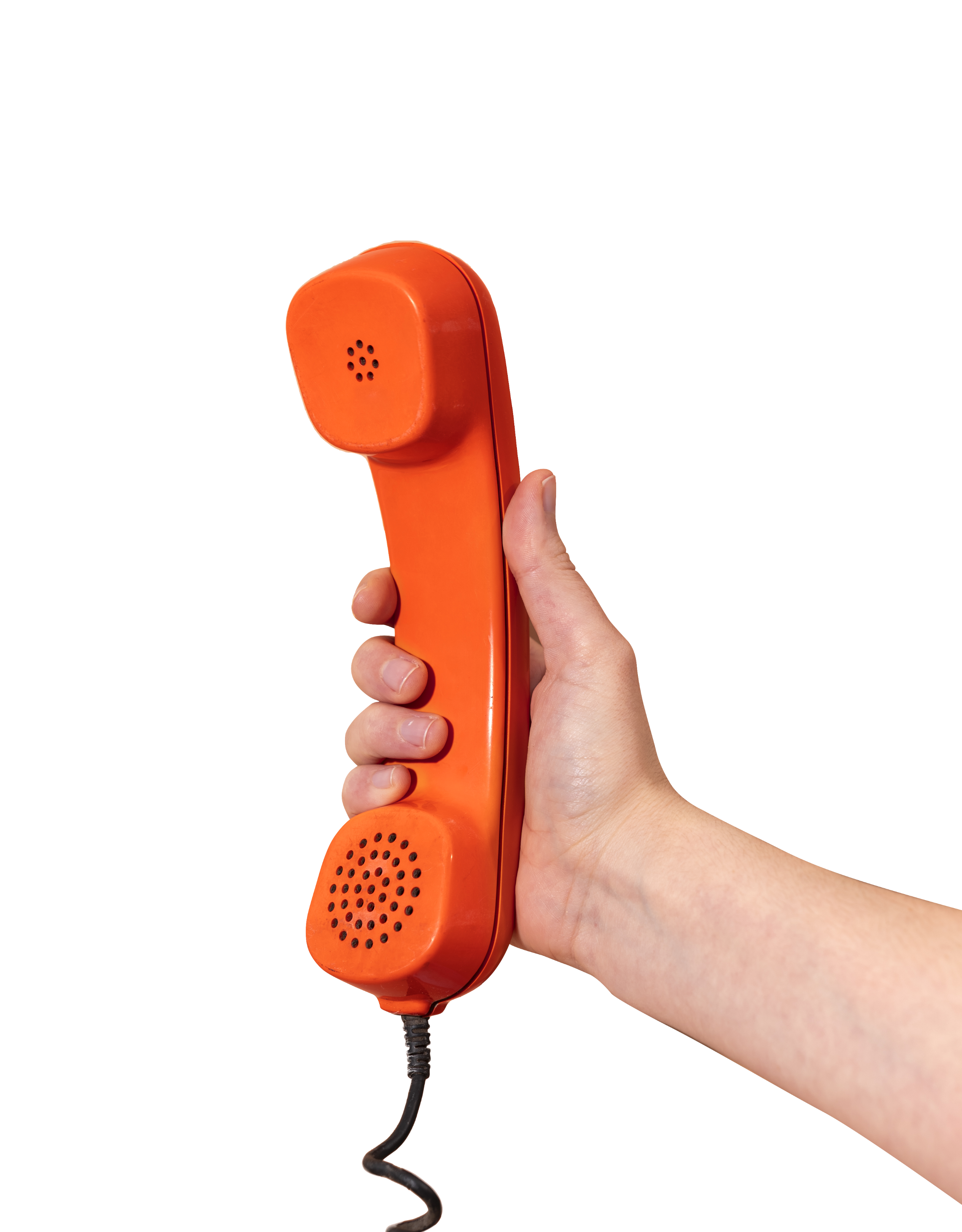 Oranžna telefonska slušalka v roki
